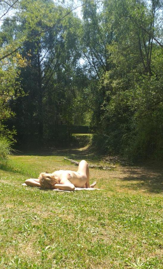 Chambre D'Hotes Naturiste Le Jardin Des Hirondelles Blanzaguet-Saint-Cybard Extérieur photo