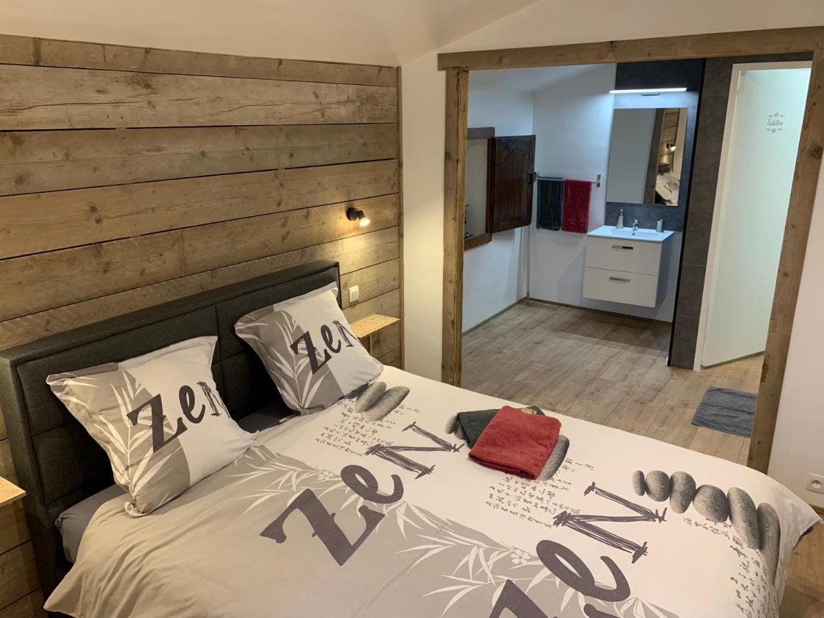 Chambre D'Hotes Naturiste Le Jardin Des Hirondelles Blanzaguet-Saint-Cybard Extérieur photo