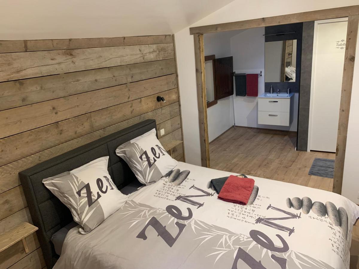 Chambre D'Hotes Naturiste Le Jardin Des Hirondelles Blanzaguet-Saint-Cybard Extérieur photo