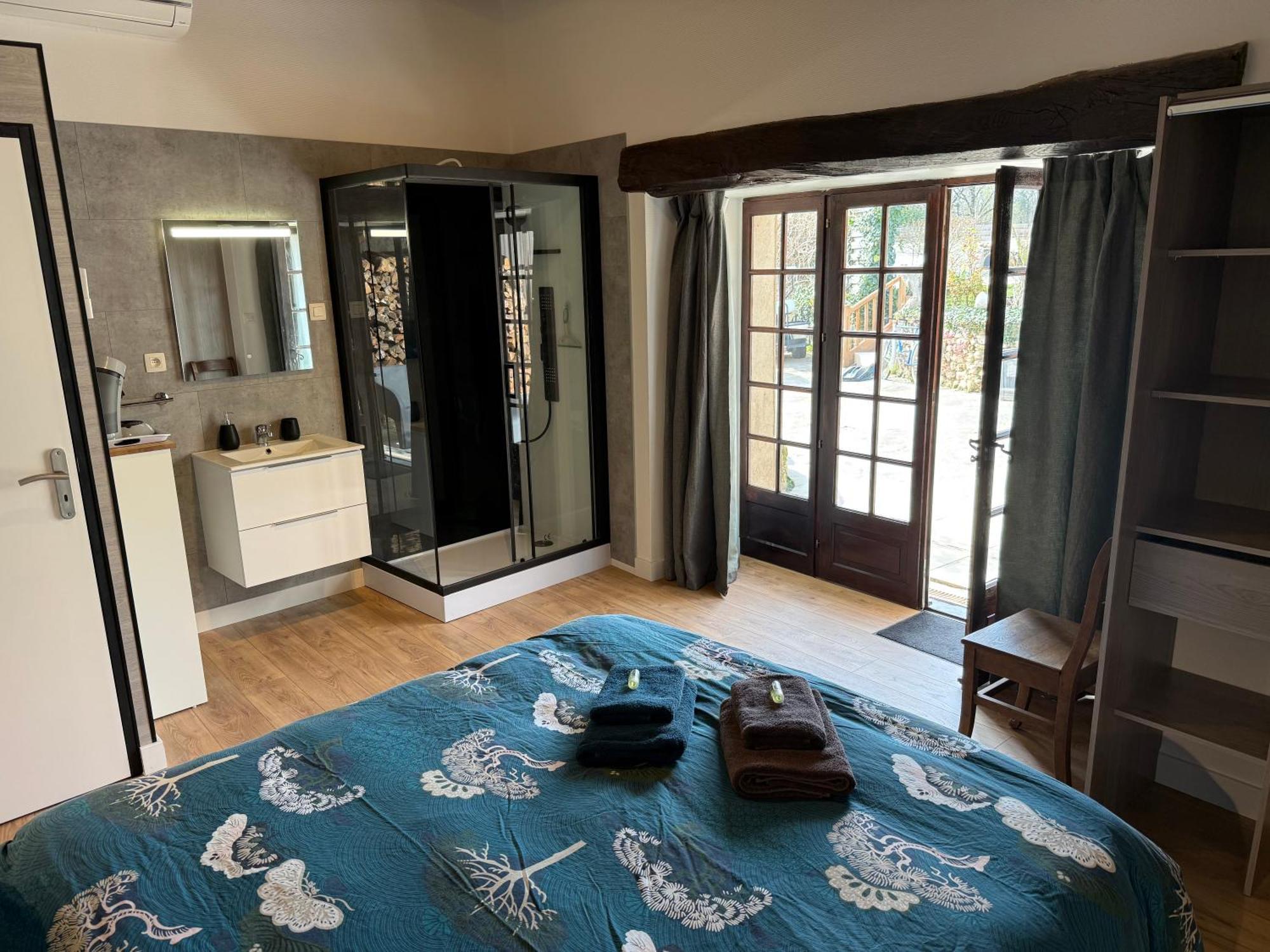 Chambre D'Hotes Naturiste Le Jardin Des Hirondelles Blanzaguet-Saint-Cybard Extérieur photo